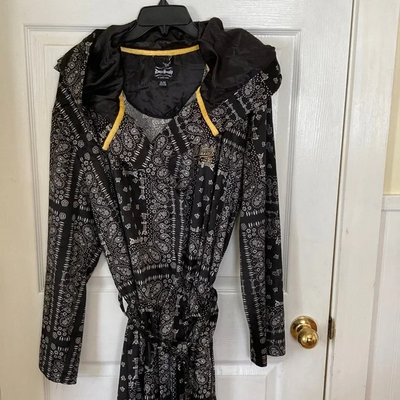 NWOT Dogg Supply Black Patterned Men's Robe - Picture 5 of 6